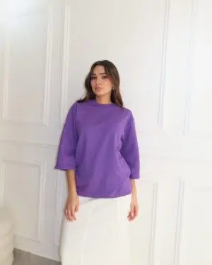 טישרט סגולה