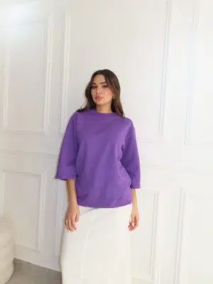 טישרט סגולה