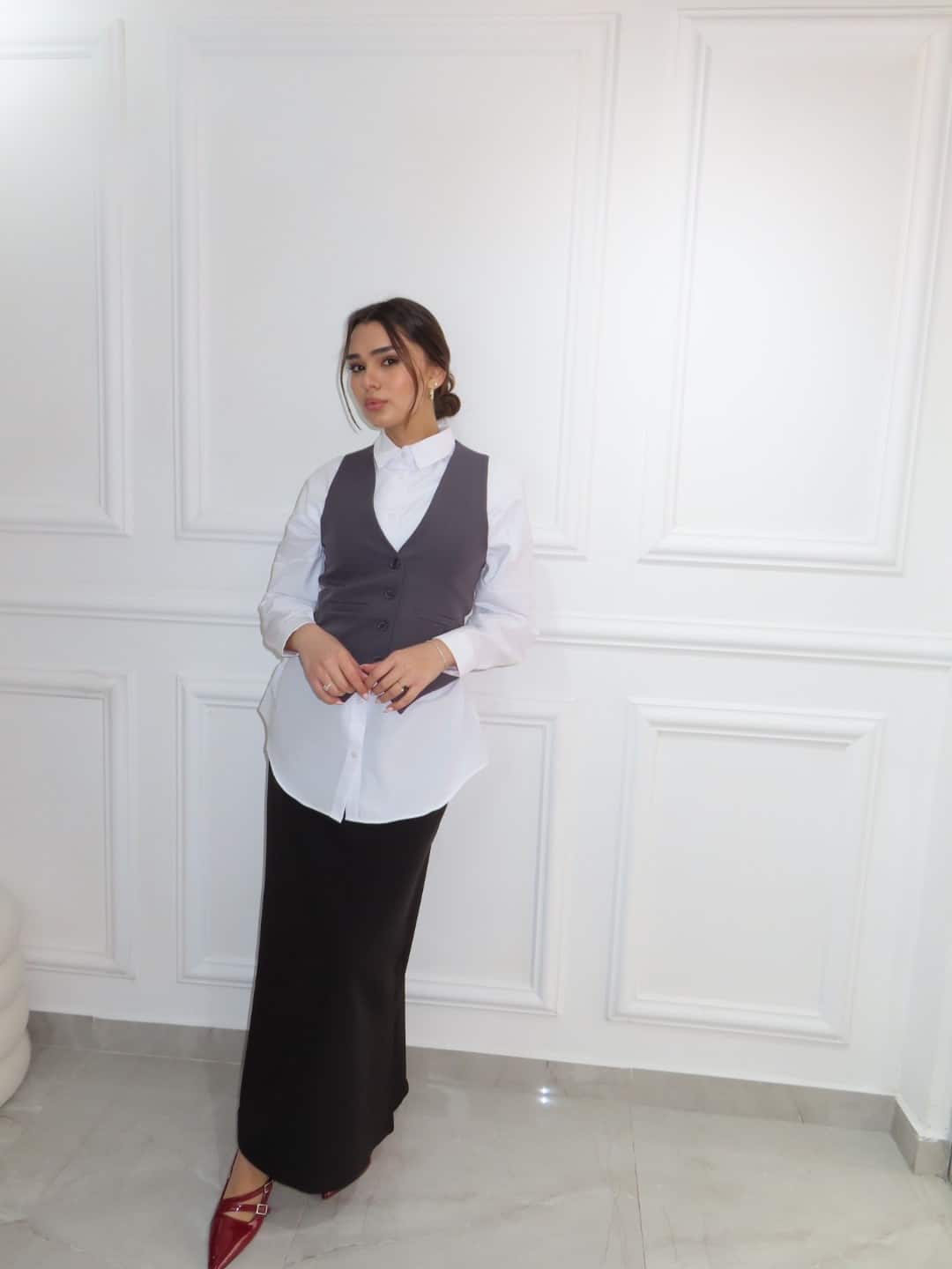 ווסט אפור כהה