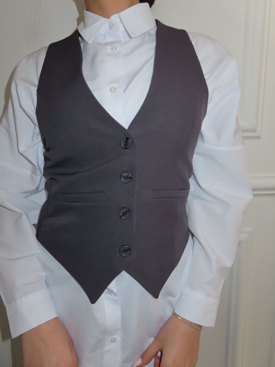 ווסט אפור כהה – תמונה 2