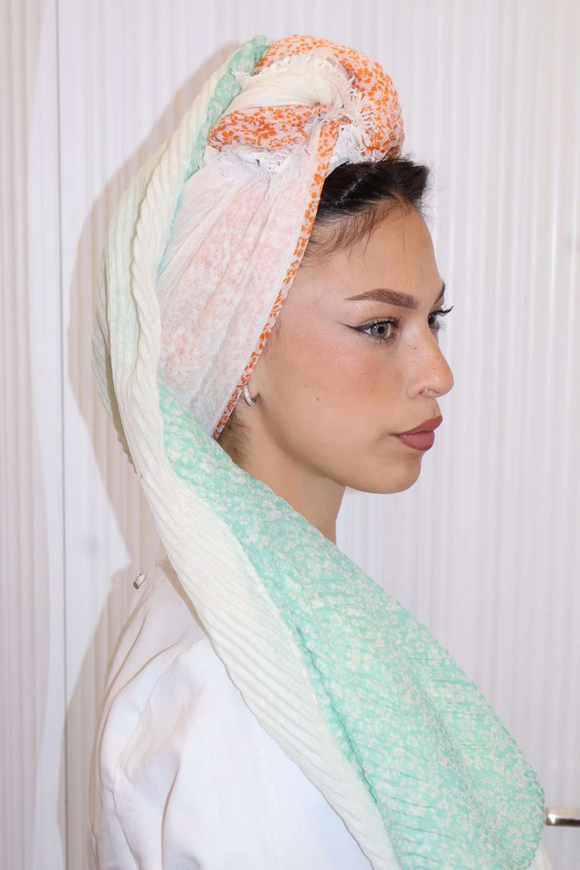 מטפחת פרחים שילוב טורקיז – תמונה 2