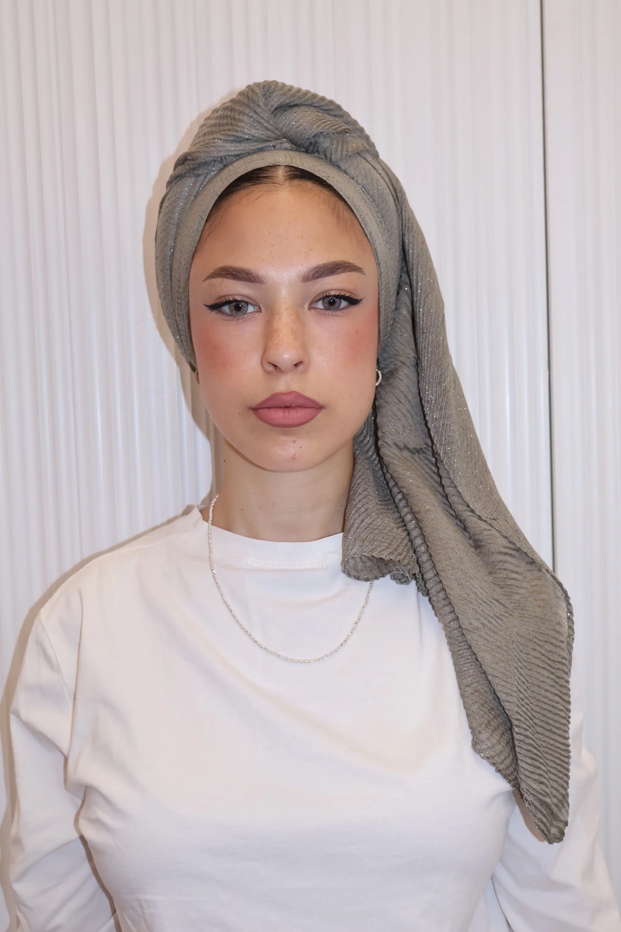 מטפחת בר ירוק זית בהיר