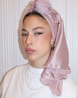 מטפחת סאטן פנינים ורודה