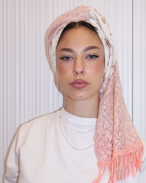 מטפחת תחרה פרחונית ורודה