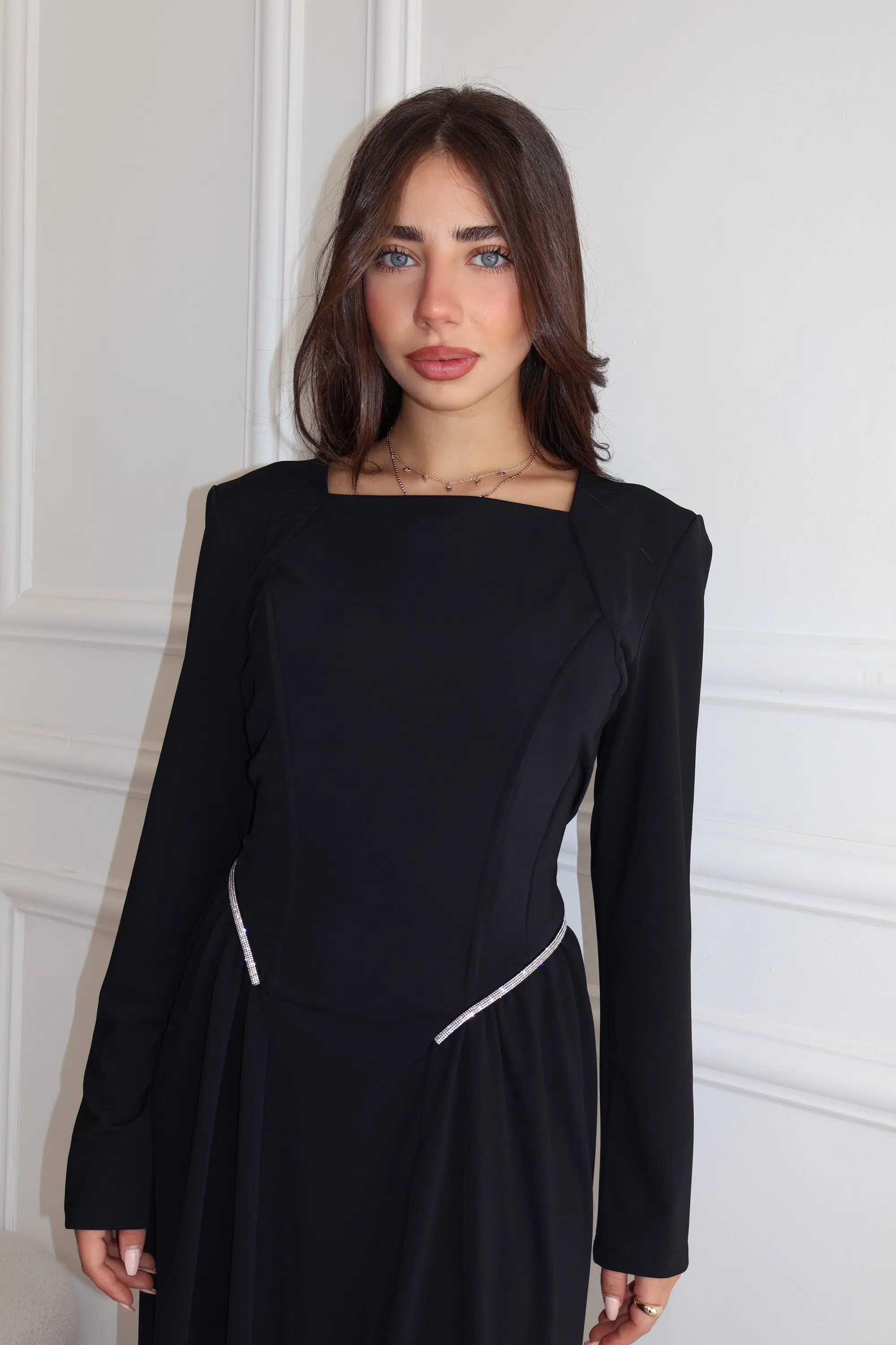 שמלת זייס שחורה – תמונה 2