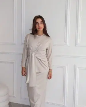 חליפת קשירה בז