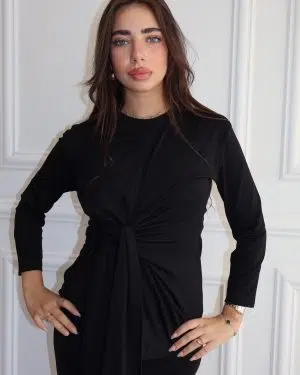 חליפת קשירה שחורה