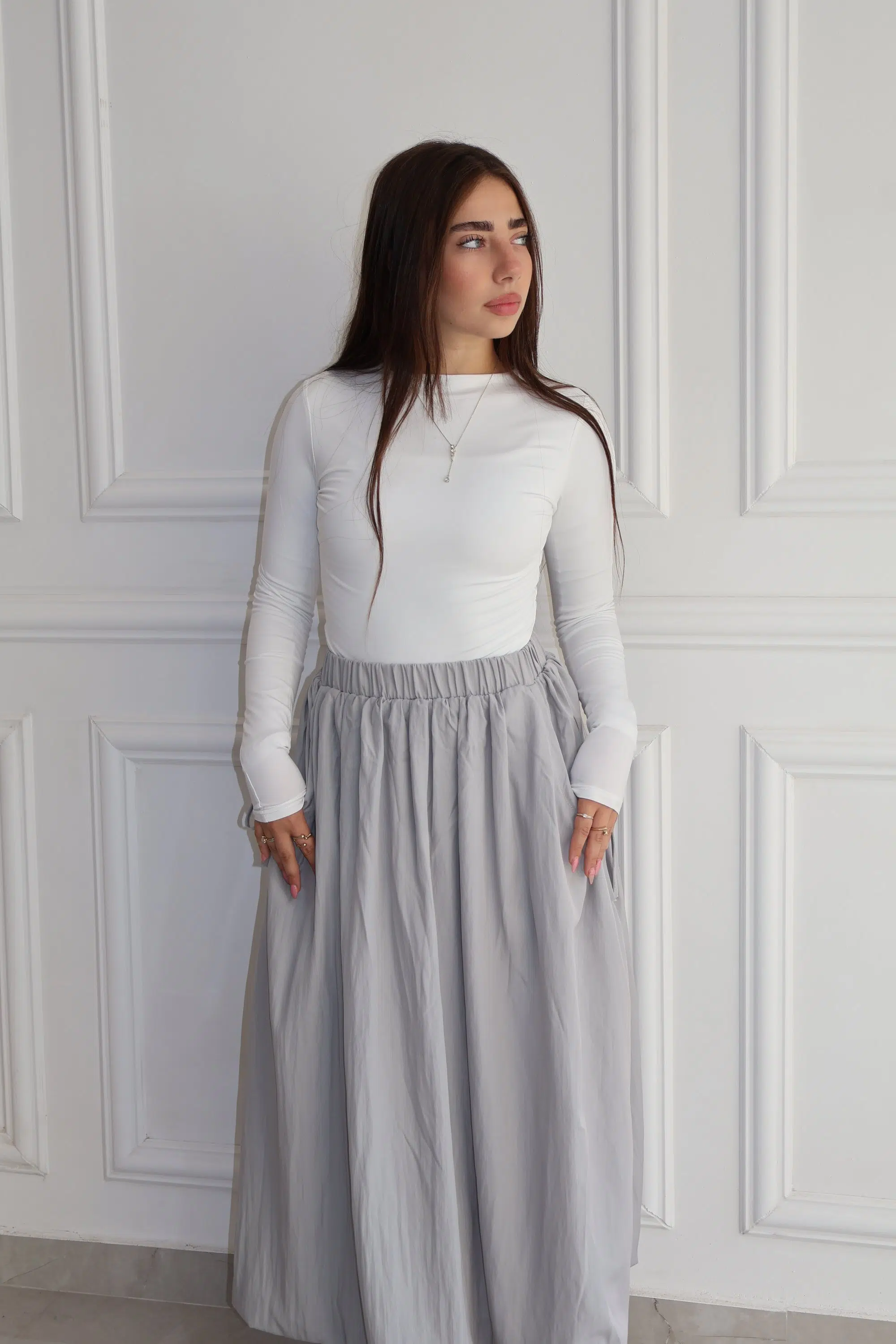 חצאית בלון קשירה אפורה – תמונה 3