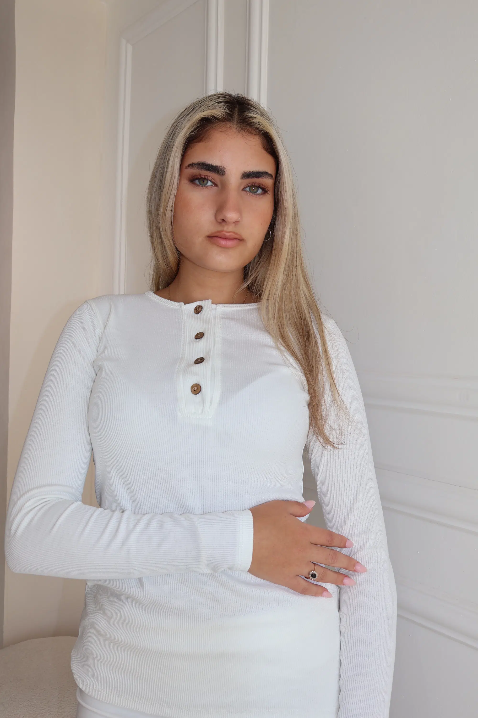 חולצת ריב כפתורים לבנה