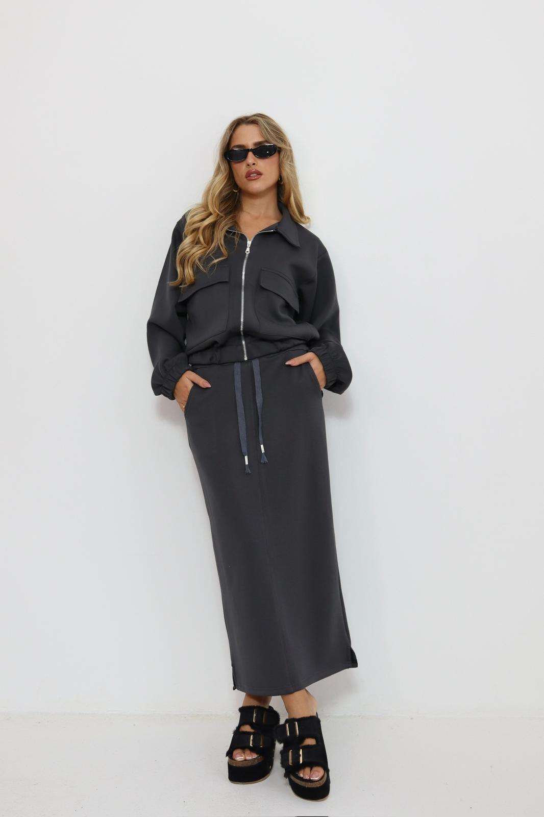 חליפת מונד – תמונה 3