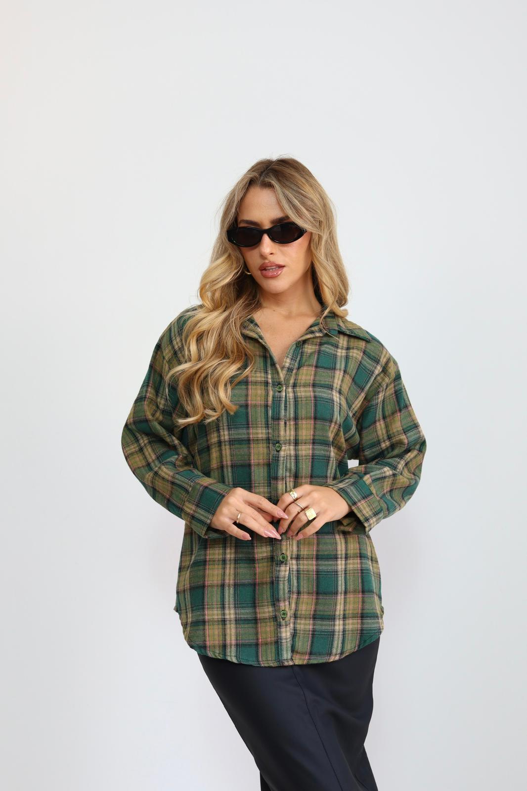 חולצה משבצות מכופתרת – תמונה 4