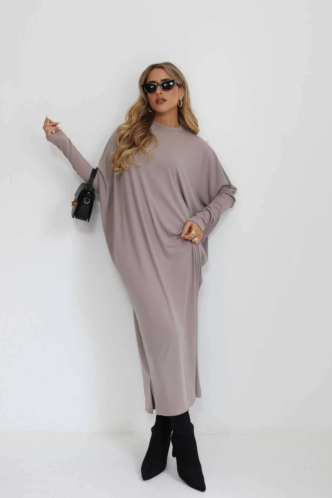 שמלת עטלף אוברסייז