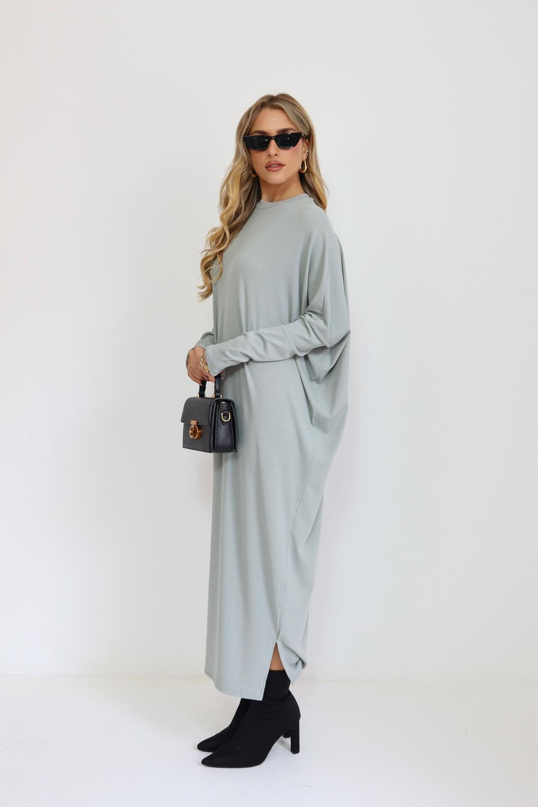 שמלת עטלף אוברסייז – תמונה 5