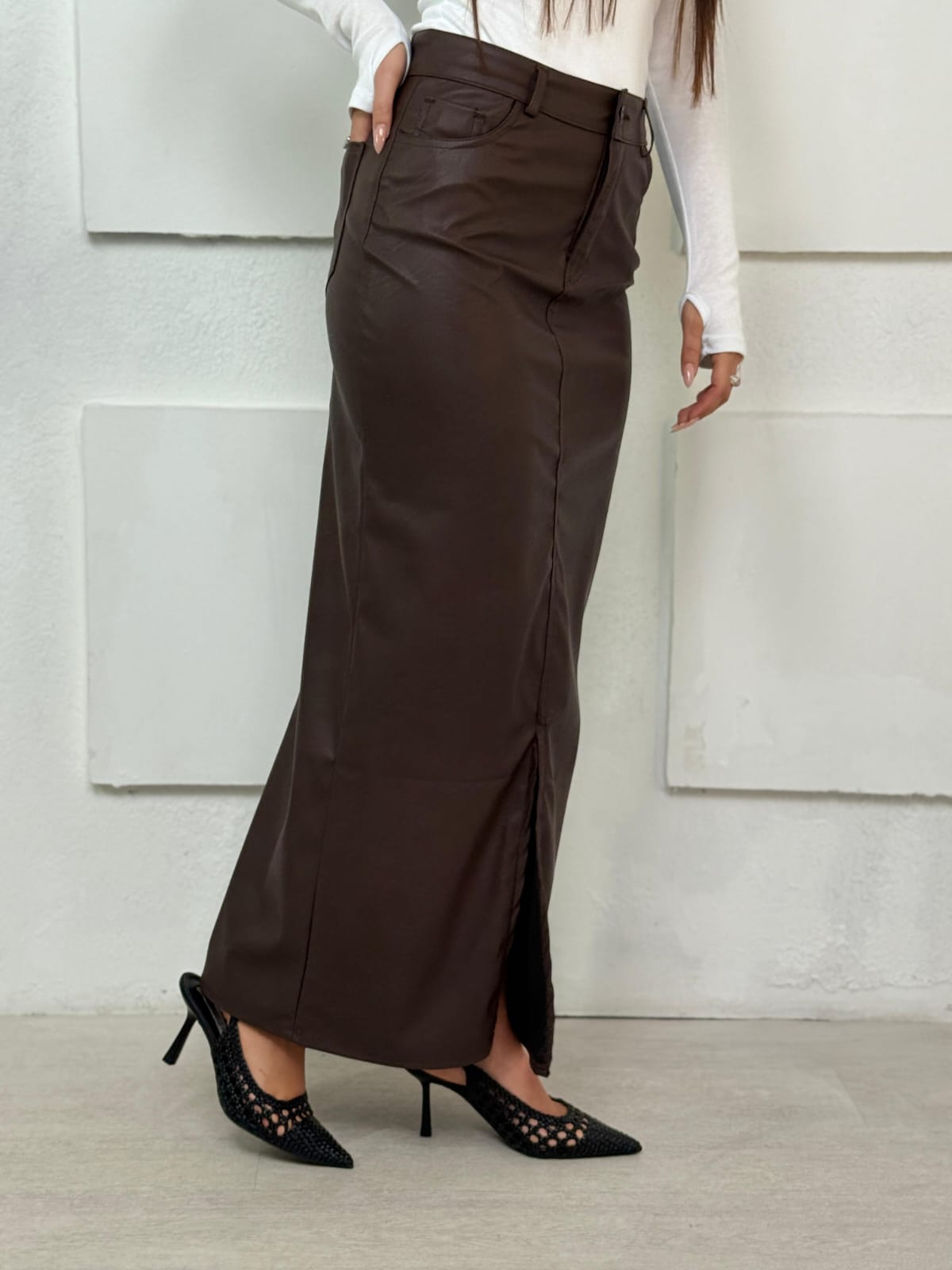 חצאית נוי דמוי עור – תמונה 2