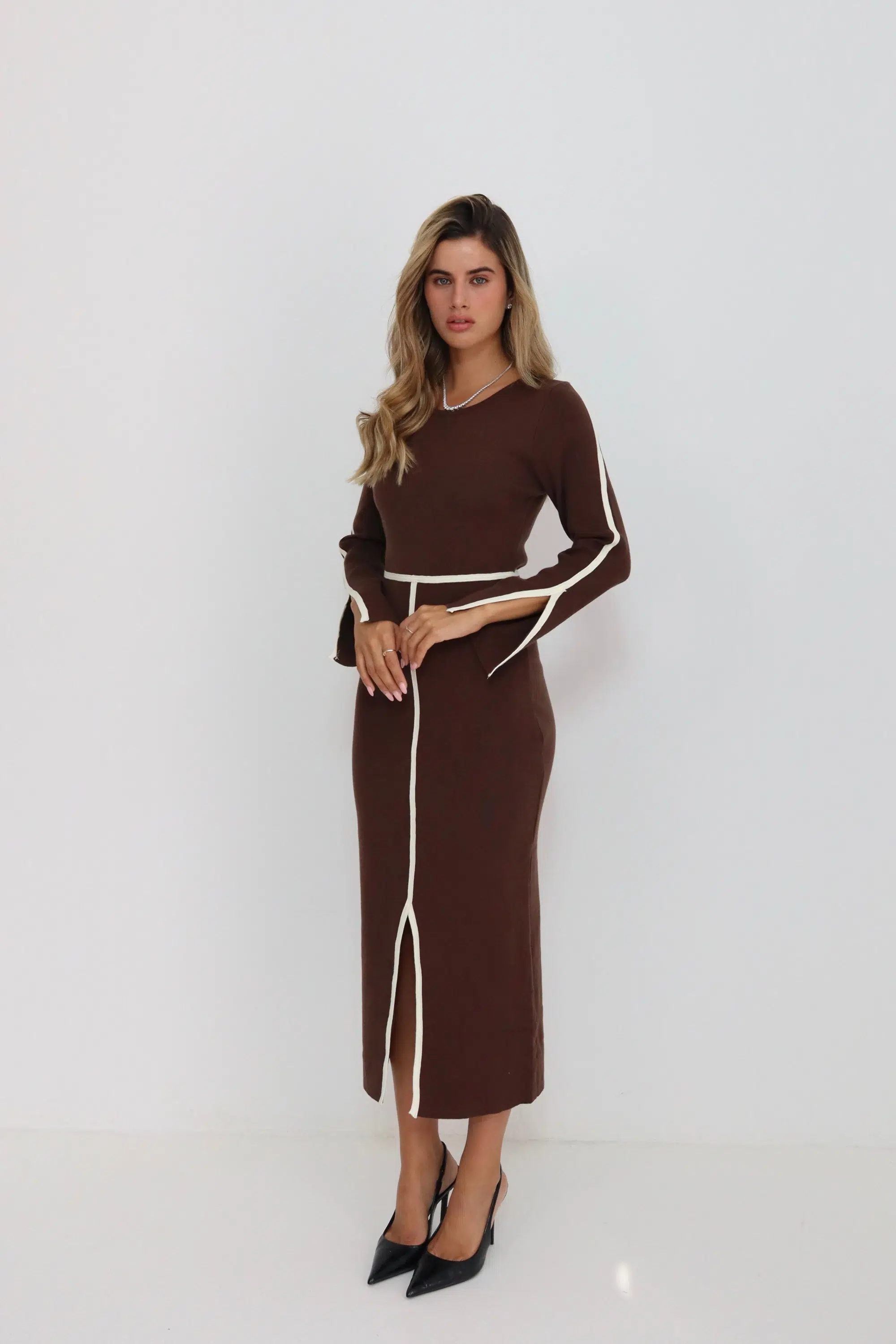 שמלת סריג מיה חומה