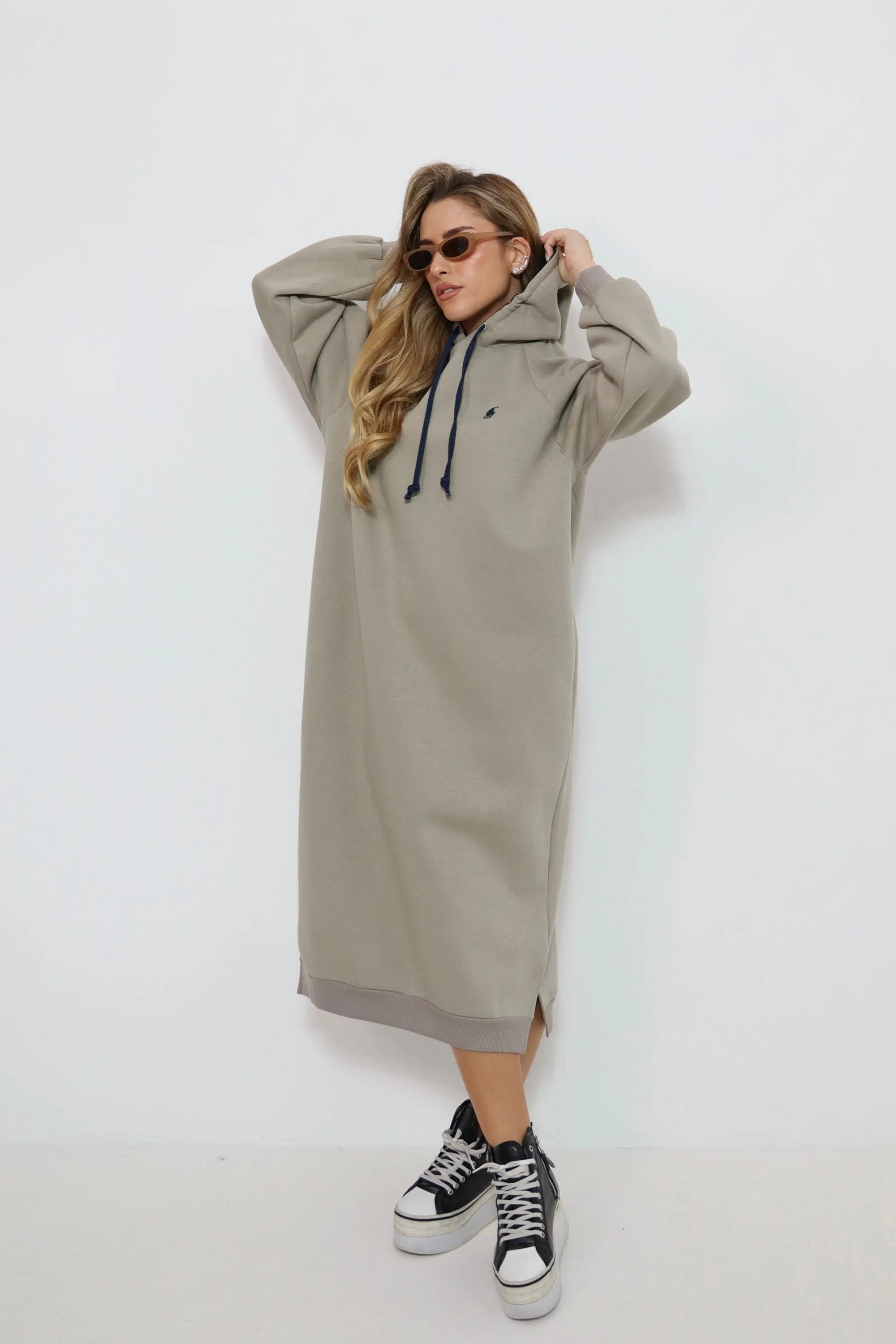 שמלת כובע פולו בז