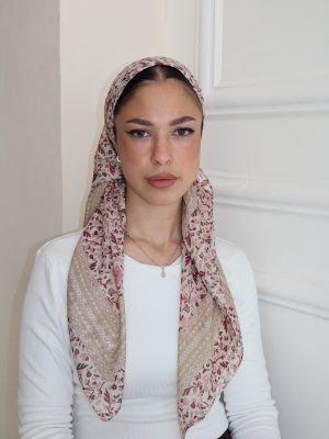 מרובעת פרחונית חמרה