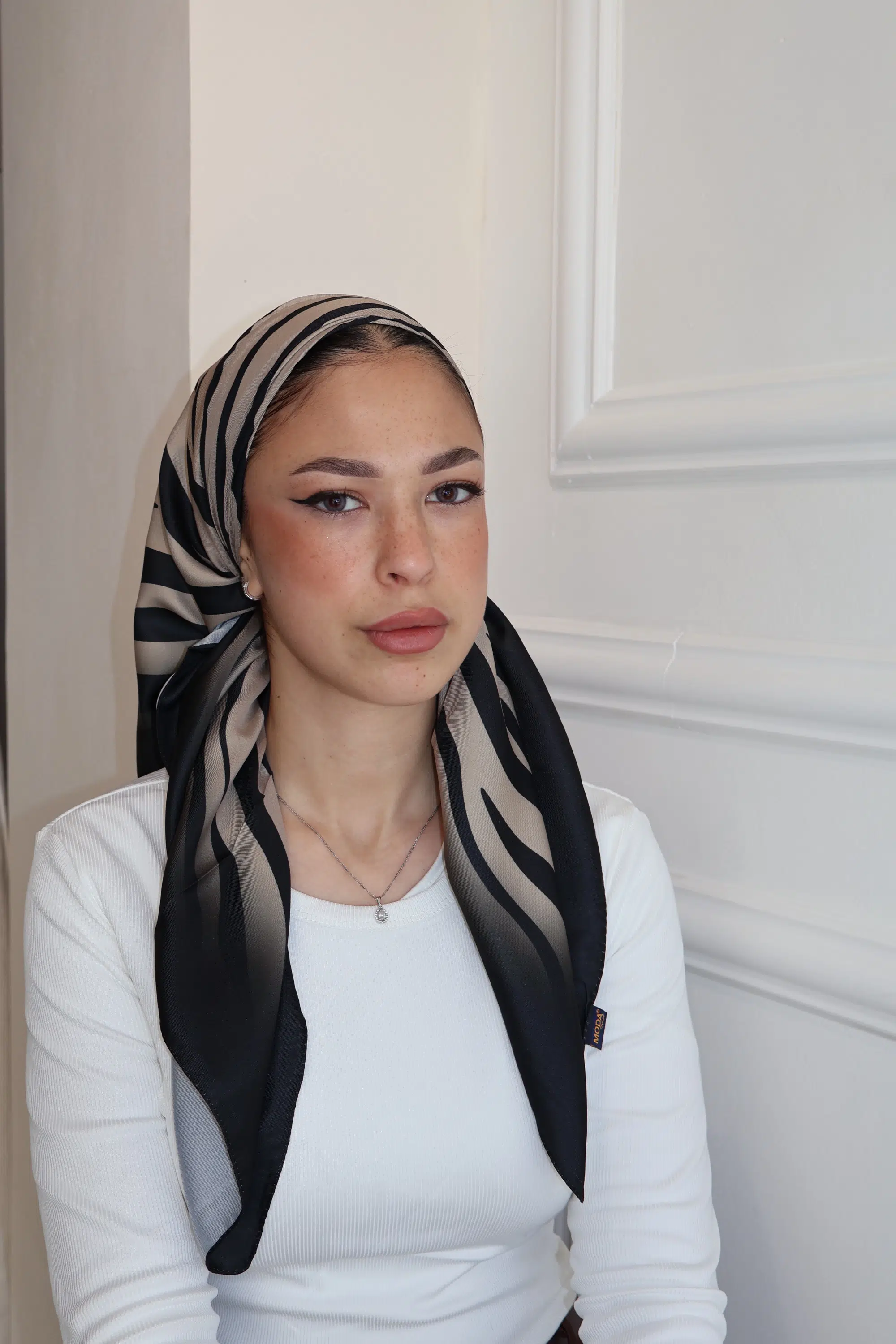 משי מרובעת זברה נייט בז – תמונה 2