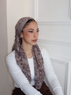 טטרה מרובעת פרחונית חום