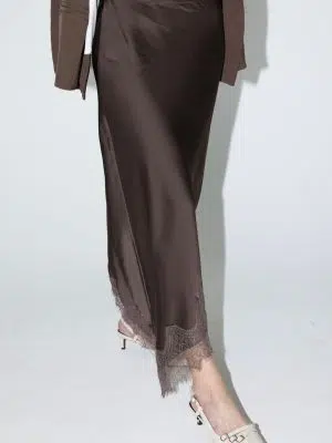 חצאית תחרה חומה