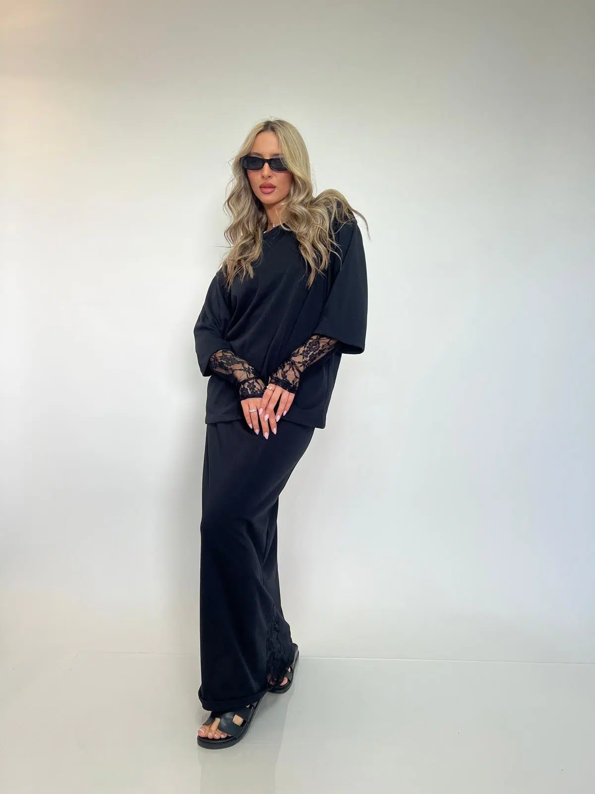 טישרט שילוב תחרה שחורה – תמונה 3