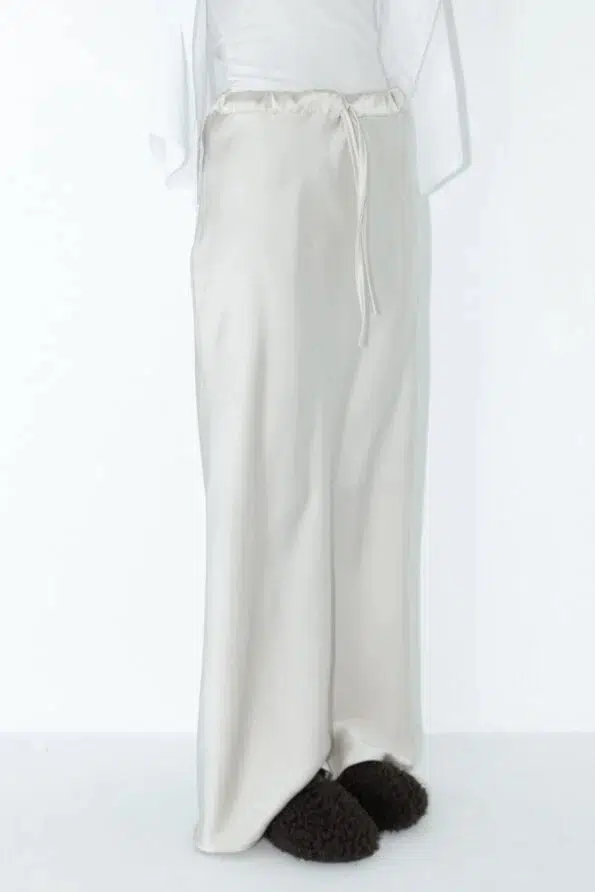 חצאית מורגן בז – תמונה 2