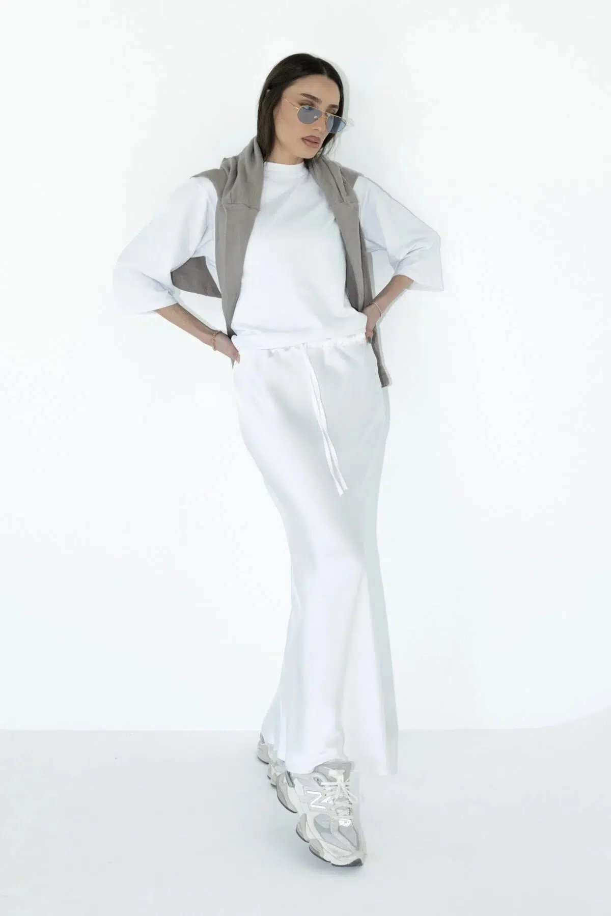 חצאית מורגן לבנה – תמונה 3