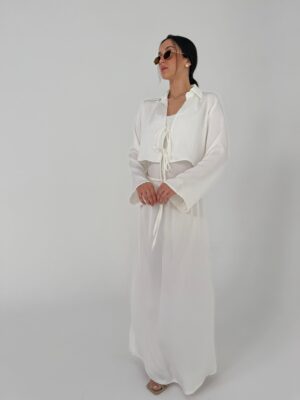 חליפת סאטן קשירות לבן