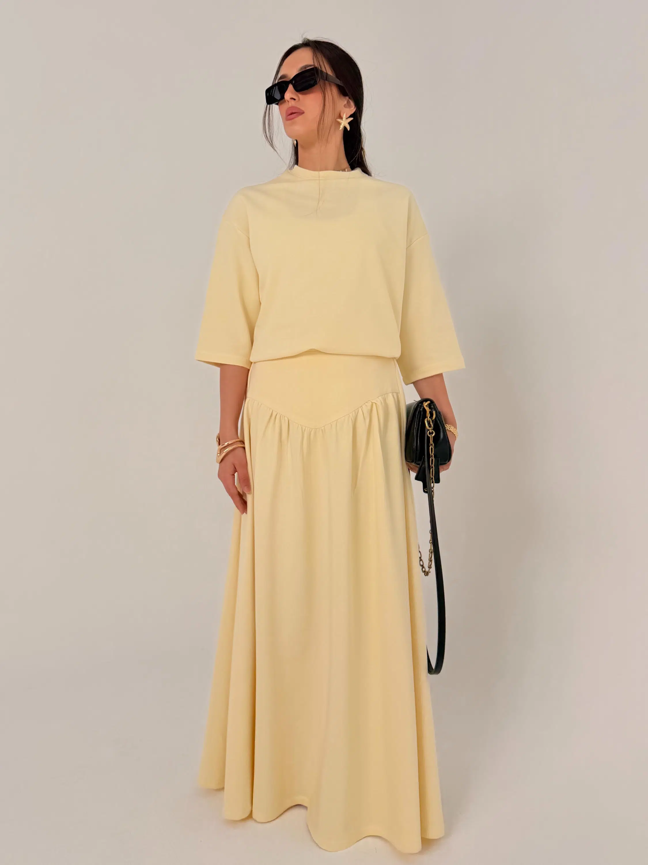 חליפת סומו צהובה – תמונה 2